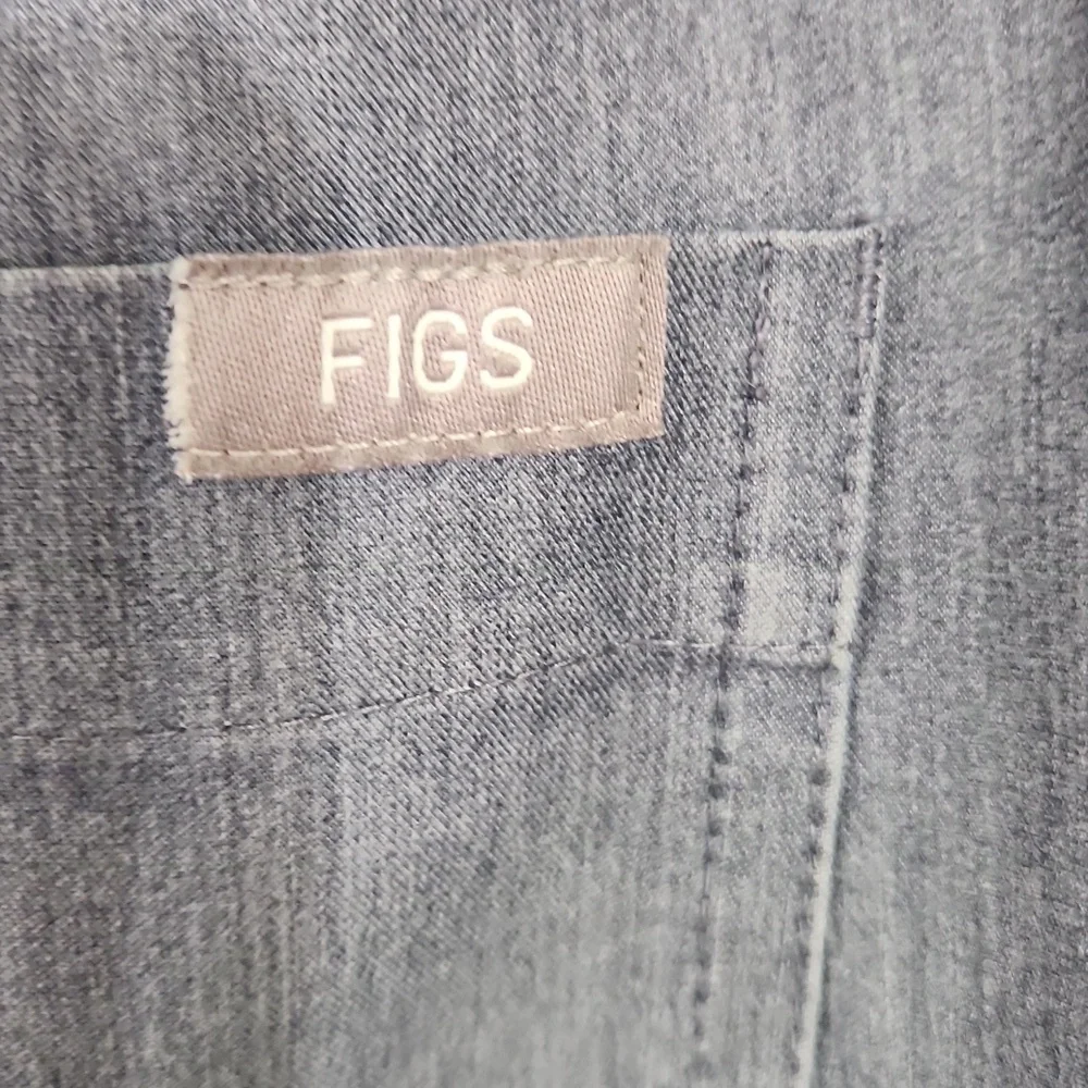 FIGS Cairo Cargo Scrub Pants in Heather Denim Men's Size Small - Picture 4 of 11